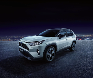 2025 en Stock R <span class=keywords><strong>AV4</strong></span> China SUV Usado Barato Coche Usado Gas Gasolina Coches Rongfang <span class=keywords><strong>Toyota</strong></span> Venta de alta calidad R <span class=keywords><strong>AV4</strong></span> - Product Image 2