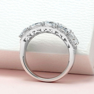 Anello da sposa geometrico scintillante per donna, elegante gioiello da dito alla moda - Product Image 6