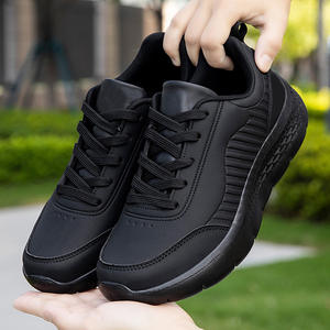 รองเท้าลำลองสำหรับผู้สูงอายุ ใส่เดินทุกวัน พื้นนุ่ม กันลื่น น้ำหนักเบา ระบายอากาศได้ดี - Product Image 4