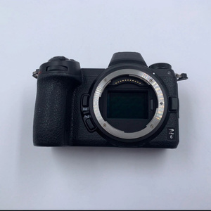 Appareil photo numérique d'occasion Nikon Z6, livraison rapide, capteur FX 24,5 MP, enregistrement vidéo 4K UHD - Product Image 1