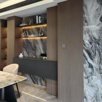 Vitrina de Vino Moderna Minimalista de Madera Maciza Blanca con Vidrio Transparente de Alta Calidad, Gran Capacidad y Almacenamiento Inteligente