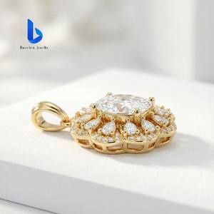 Colar com Pingente Solitário Personalizado em Ouro 10K 14K 18K com Diamante Cultivado em Laboratório Certificado IGI VVS para Mulheres - Product Image 2