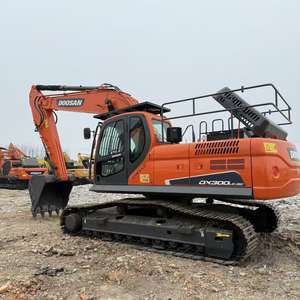 Excavadora Usada Doosan DX300LC-9C de 30 Toneladas, Modelo 2023, con Motor y Bomba para Proyectos de Minería y Movimiento de Tierras - Product Image 1