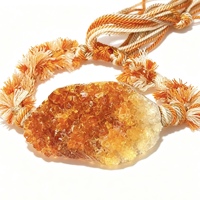 Collier en macramé avec pendentif en grappe de cristaux naturels, tissé à la main, style bohème, pierre de guérison, bijou statement pour femme