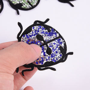 Applicazioni Termoadesive <span class=keywords><strong>con</strong></span> Motivo a Scarabeo Creativo, Strass, <span class=keywords><strong>Disegni</strong></span> Ricamati, Toppe in Pizzo da Stirare sui Vestiti - Product Image 2