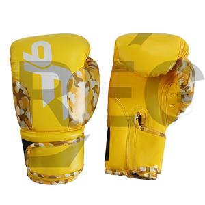 Guantes deportivos profesionales de PU de cuero de vaca de 14oz con logotipo personalizado para adultos, empuñaduras cómodas con patrón impreso, gimnasios de boxeo MMA - Product Image 1