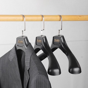 <span class=keywords><strong>Grucce</strong></span> <span class=keywords><strong>in</strong></span> Plastica PP Nera Economiche con Spalle Allargate <span class=keywords><strong>per</strong></span> <span class=keywords><strong>Abiti</strong></span>, Camicie, Giacche e Vestiti - Product Image 6