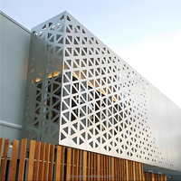Panneau en aluminium perforé, façade en aluminium découpée au laser, revêtement architectural, mur-rideau perforé pour la décoration extérieure