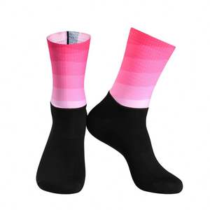 Nouveau <span class=keywords><strong>été</strong></span> Aero cyclisme Silicone couture sans couture dégradé <span class=keywords><strong>vélo</strong></span> de <span class=keywords><strong>route</strong></span> chaussettes de course - Product Image 3