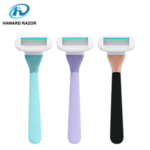 <span class=keywords><strong>Rasoir</strong></span> pour femmes à 6 lames courbes avec bande lubrifiante extra-large |   Poignée ergonomique en métal et silicone, personnalisation multicolore - Product Image 4