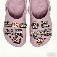 Breloques de chaussures en PVC personnalisées sur le thème des fêtes, décorations 2D pour chaussures de Noël et d'Halloween, accessoires DIY pour sabots et sandales, pour cadeaux promotionnels
