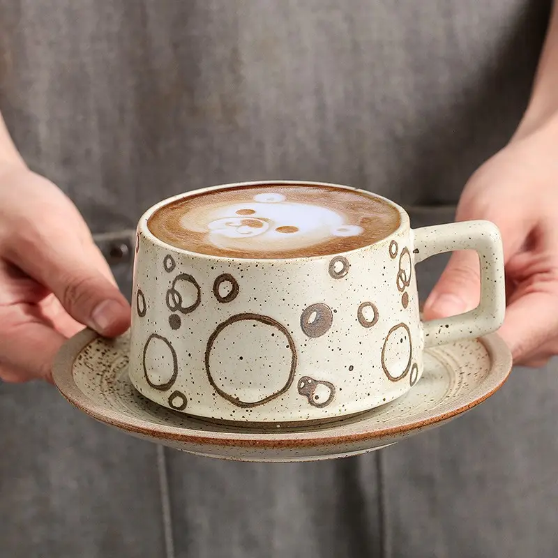 Оптовая продажа, современная настольная кружка для кофе капучино в стиле ретро, керамическая посуда для напитков на заказ, набор чайных чашек с блюдом