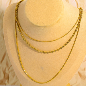 Linfor Prix de gros 18k plaqué or en acier inoxydable triple trois couches serpent corde chaîne collier pour femmes dames - Product Image 4