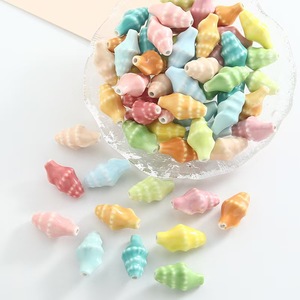 Cuentas de Cerámica de Alta Temperatura en Forma de Concha Macaron Coloridas para Hacer Collares, Pulseras y Otros Accesorios - Product Image 1