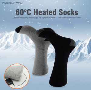 Chaussettes chauffantes de sport rechargeables, chauffe-pieds électriques pour les activités de plein air par temps froid - Product Image 1