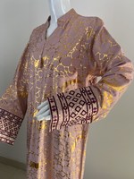 Robe Abaya Maxi Élégante en Rayonne, Imprimé Doré Craquelé de Luxe, Manches et Ourlet Brodés, Robes Kaftan pour Femmes, Robe de Fête pour l'Aïd et le Ramadan
