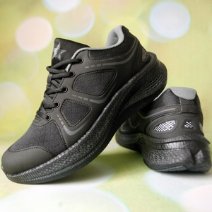 รองเท้าวิ่ง 15 สกินคิงสีดำ แบบยูนิเซ็กส์ พื้นรองเท้าส้นเตี้ยทำจากยาง เหมาะสำหรับการฝึกกีฬา ใส่สบาย น้ำหนักเบา เหมาะสำหรับการออกกำลังกาย - Product Image 1