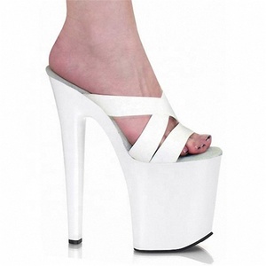 <span class=keywords><strong>Sandali</strong></span> con plateau con tacco alto da 8 pollici-20cm per <span class=keywords><strong>donna</strong></span> scarpe da sposa rosse in acciaio con tubo estivo autunno Night Club danza essenziali - Product Image 2