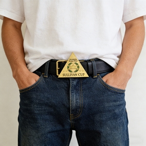 Boucles de ceinture unisexes classiques modernes en laiton massif moulé sous pression Terram Virtus polies pour ceintures en cuir de vachette décoratives - Product Image 1