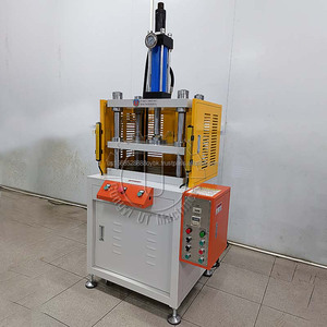 เครื่องทำบาธบอมแบบกึ่งอัตโนมัติ PLC สำหรับใช้ในบ้าน รุ่น Custom Molds 10T ความจุสูง 720 ชิ้น/ชม. เครื่องทำสบู่ก้อนแบบแข็ง - Product Image 2