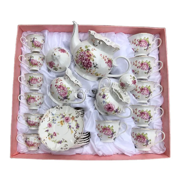 Großhandel Keramik Arabisch Türkisch Gold Rand Blume Design modernes Design Porzellan elegante neue Bone China Kaffee & Tee-Sets