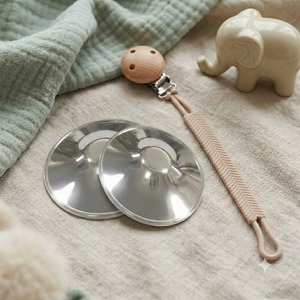 Coques d'allaitement apaisantes en argent pur 999 pour le soin des mamelons - Product Image 3
