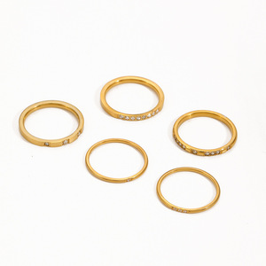 European American Minimalist Diamond Encrusted Stainless Steel <b>Ring</b> For Women Fashionable Plain Band <b>Titanium</b> Steel Jewelry Gift - Product Image 4