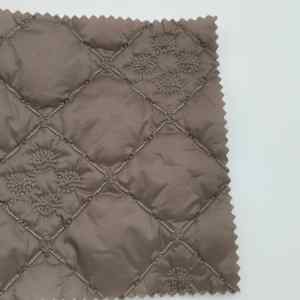 Tela de Forro MQ 100% Nailon Personalizada 380T con Bordado, <span class=keywords><strong>Acolchado</strong></span> y Patrón Tridimensional para Chaquetas de Plumón para Niñas - Product Image 5