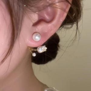 Nouvelles Boucles d'Oreilles Fleur de Perle Tulipe Coréenne Luxe Léger Tendance 2025 pour Femmes - Product Image 6