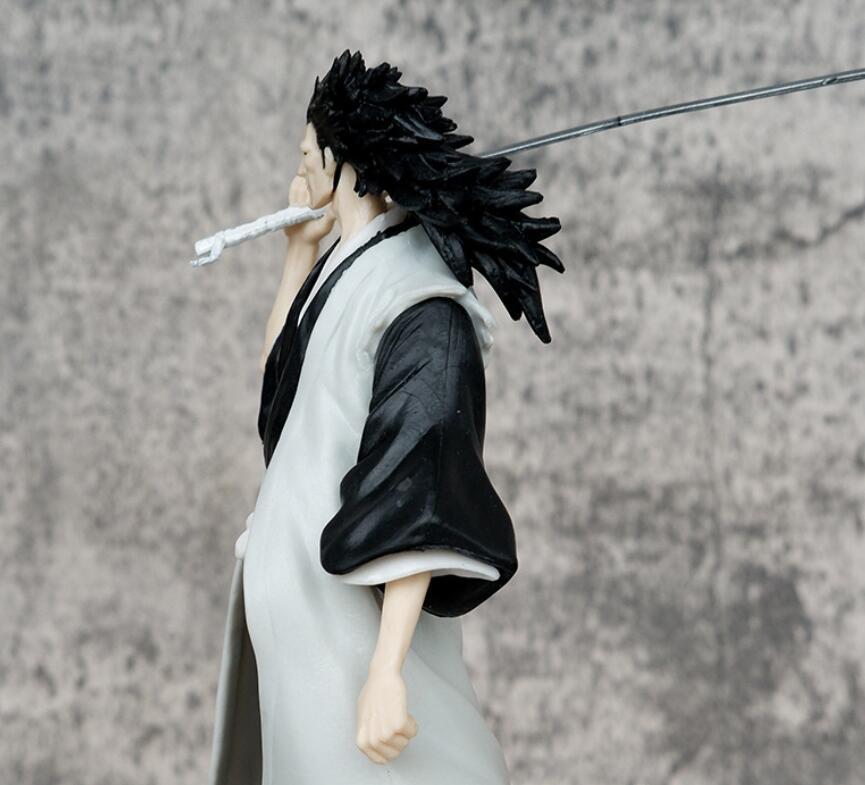 18cm Anime Bleach Figure Zaraki Kenpachi PVC Action Figure