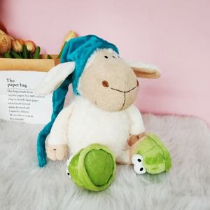 Peluche Mignonne de Petite Moutonnette avec Fleur, Poupée Enfant avec Poche, Marionnette Mouton, Cadeau, Décoration Maison - Product Image 6