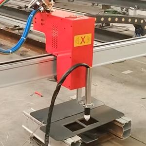 Machine de découpe plasma CNC à <span class=keywords><strong>prix</strong></span> d'usine avec source plasma pour tôles métalliques de taille 1530 2565 - Product Image 1