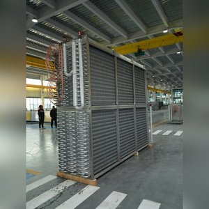 Evaporador <span class=keywords><strong>de</strong></span> túnel <span class=keywords><strong>de</strong></span> grado industrial con serpentina <span class=keywords><strong>de</strong></span> aletas profundas para túnel <span class=keywords><strong>de</strong></span> congelación IQF <span class=keywords><strong>de</strong></span> patatas fritas - Product Image 3