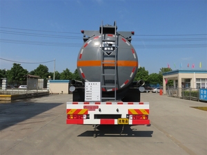 Camion-citerne à produits chimiques corrosifs d'<span class=keywords><strong>occasion</strong></span> Foton Daimler 6X2 Chassis BJ1252VMPHH-AB 15CBM - Product Image 2