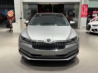 Skoda Superb 1.4T DSG 2023 d'occasion, de qualité supérieure, à vendre – Berline essence à deux roues motrices