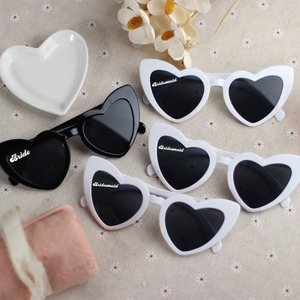 Gafas de Sol Divertidas de Plástico Clásicas Personalizadas para Fiestas de Verano con Nombre, Texto y Diseño Bonito de una Sola Pieza - Product Image 2