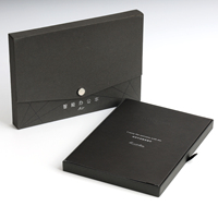 Boîte de papier électronique haut de gamme rigide de luxe personnalisée Emballage de luxe pour bloc-notes intelligent avec logo en relief-OEM/ODM