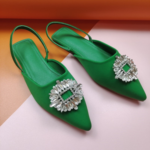 Sandales à creux à fond plat pour femmes, escarpins européens et américains, couleur bonbon, deux vêtements, boucle perceuse à tournesol, nouvelle collection - Product Image 4