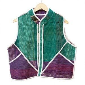 Veste matelassée Kantha vintage faite à la main 100% coton pur respirant imprimé pour femme, style bohème floral, coupe classique, hiver - Product Image 1