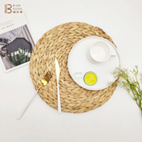 Meilleures ventes : Sets de table ronds naturels de 30 cm, grande taille, en paille tressée, en jacinthe d'eau et en rotin, pour table à manger