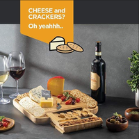 Plateau à fromages personnalisé en bambou avec tiroir à couverts, plateau à charcuterie gravé sur mesure pour cadeaux de mariage et de pendaison de crémaillère