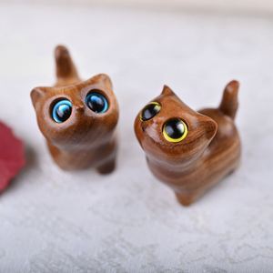 <b>Wooden</b> Cute Cat Green Sandalwood Carved Curious Cat Animal Creative Handheld Ornament Birthday Gift Home Decoration - Product Image 2