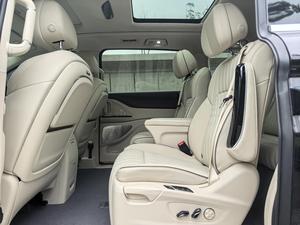 Voyah Dreamer PHEV 2022 d'occasion, finition haut de gamme Dream, transmission intégrale, 7 places, véhicule d'affaires de luxe, conduite à gauche, pour le marché international - Product Image 6