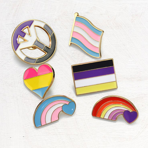 Broche de Metal Esmaltado con Diseño de Corazón, Estilo Arcoíris, Antiguo, Moderno y Lindo, Personalizado - Product Image 3