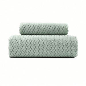 Nouvel ensemble de serviettes de bain en polaire corail à séchage rapide, trois pièces, pour la maison et la plage, avec motif ondulé - Product Image 4