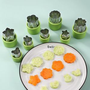 Stampo taglierina per biscotti in acciaio inossidabile con protezione manuale - Product Image 1