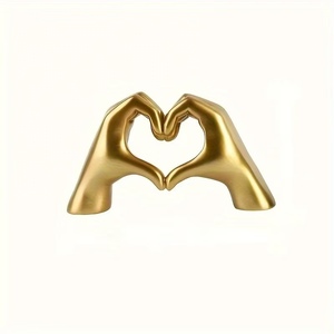Tiktok Hot Sale Resin Loving Heart Shape Two <strong>Hands</strong> Gesture Sculpture <strong>Statue</strong> Decor Customized Small Figurine Vietnam - Product Image 1