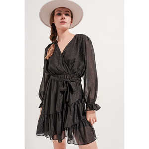 Mini-robe noire à ourlet volanté - Product Image 3