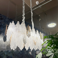 Lustre en verre blanc de luxe d'art de lustre moderne de feuille de verre soufflé à la main de salon de villa