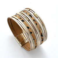 Bijoux bohèmes en crin de cheval fermoir magnétique Bracelet en cuir fait à la main multicouche Bracelet en cuir imprimé léopard pour femmes